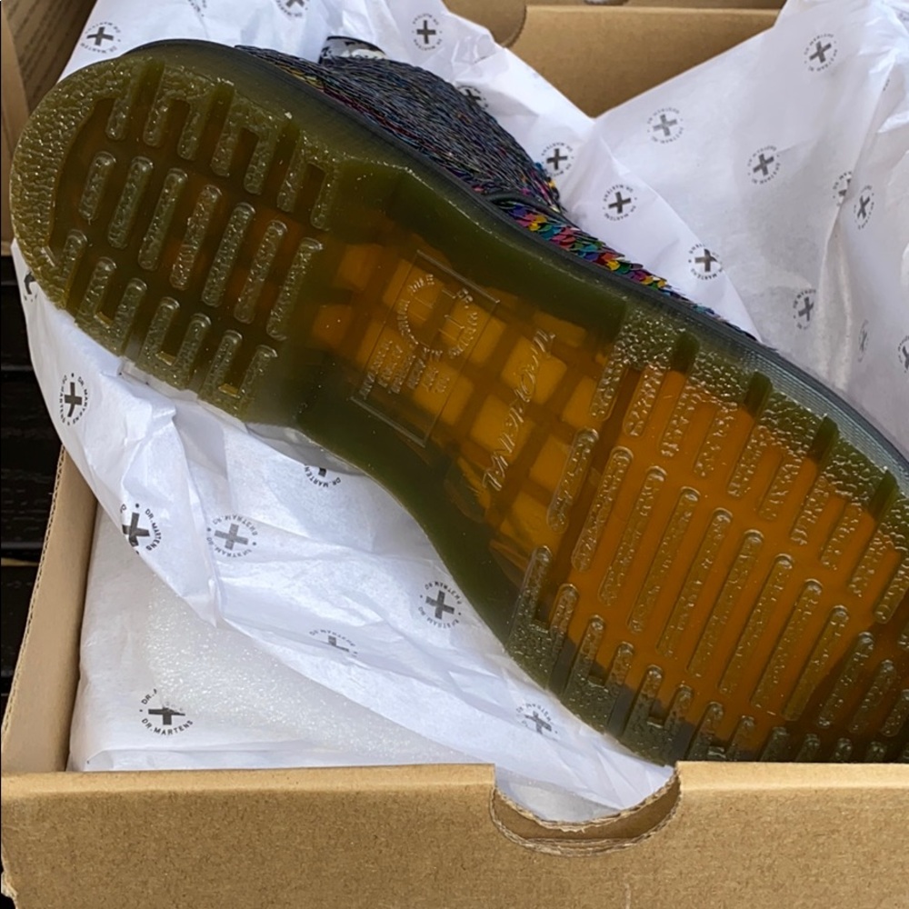 ๐ฅ Dr MartensPascal Sequin Rainbow Sequin - Picture 14 of 16